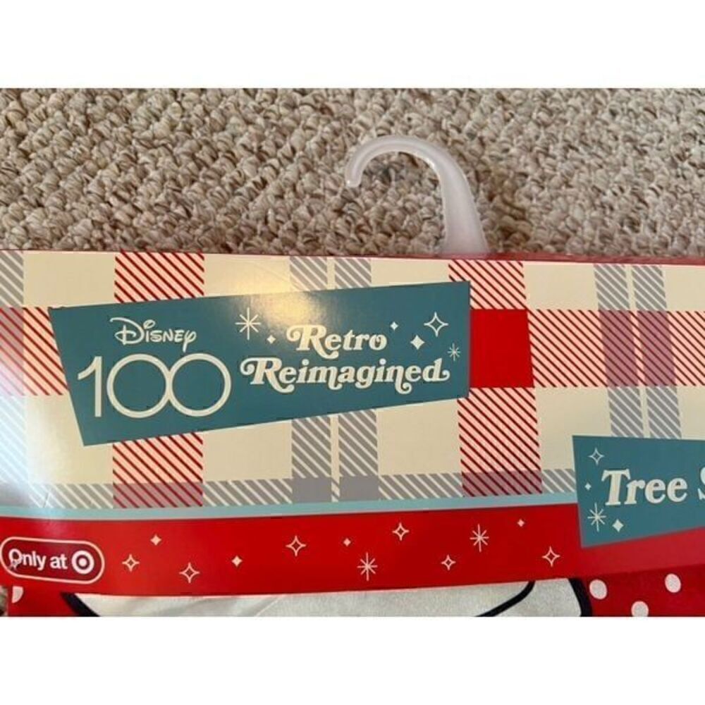 Disney Princess Tree Skirt 48"‎ - Picture 4 of 5